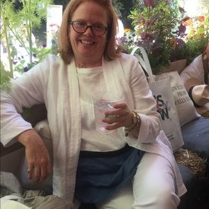 Meet your Posher, Lorraine